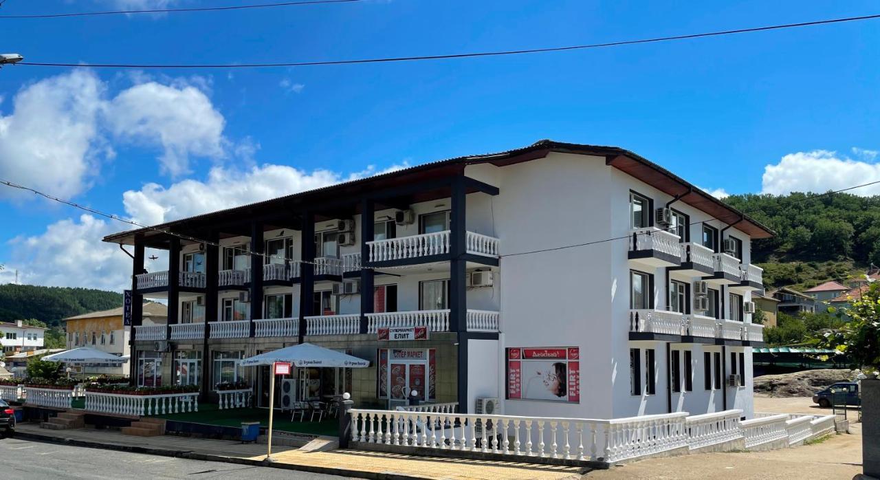 Hotel Elit Kirkovo (Kardzhali) Exterior foto