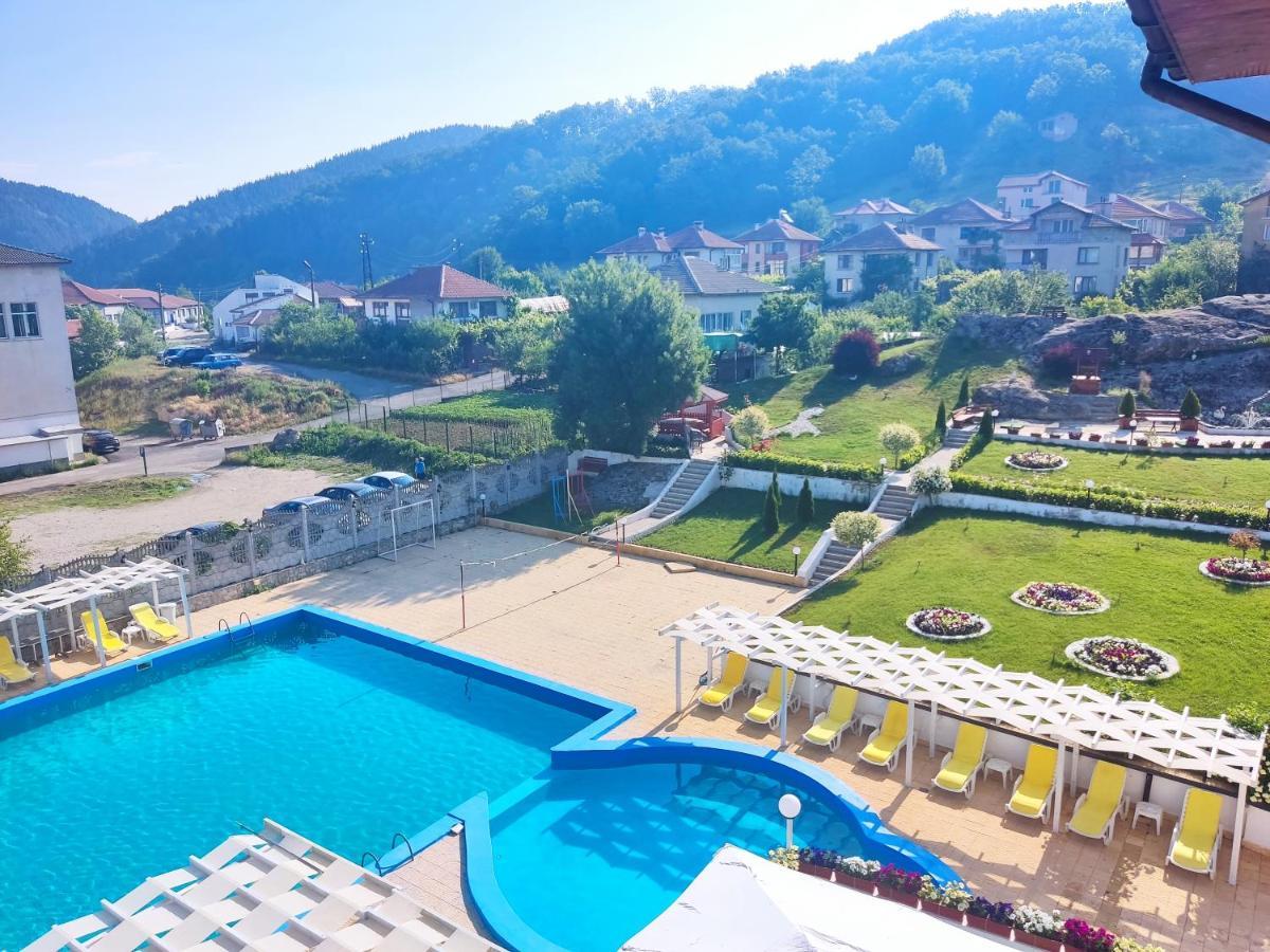 Hotel Elit Kirkovo (Kardzhali) Exterior foto