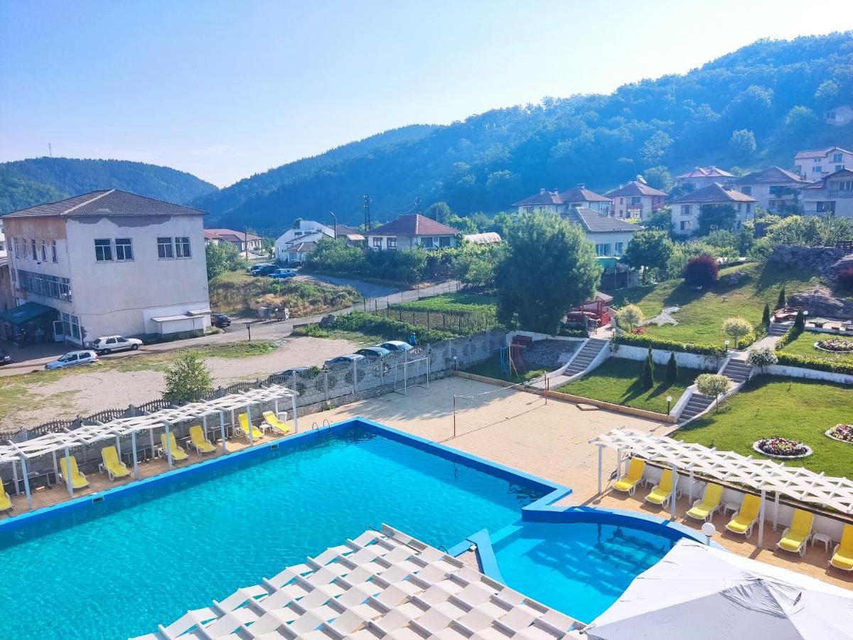 Hotel Elit Kirkovo (Kardzhali) Exterior foto