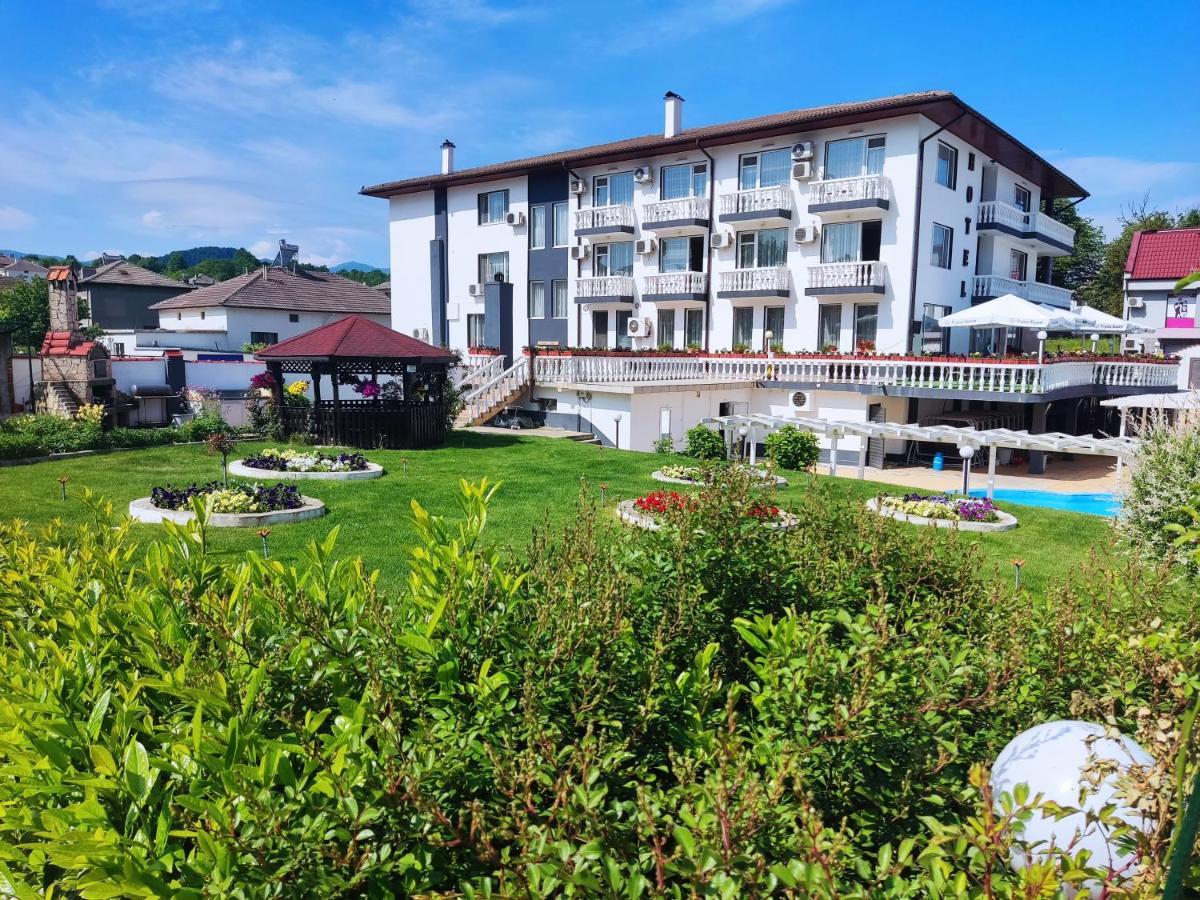 Hotel Elit Kirkovo (Kardzhali) Exterior foto