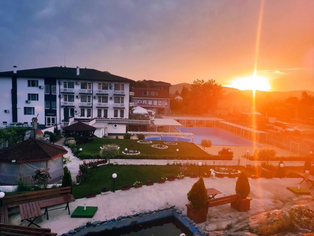 Hotel Elit Kirkovo (Kardzhali) Exterior foto